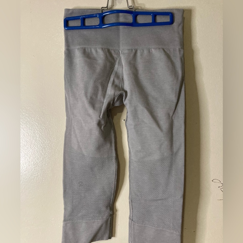 Lululemon Street Crop Regular Rise Grey Leggings Inseam 16 - Picture 8 of 9